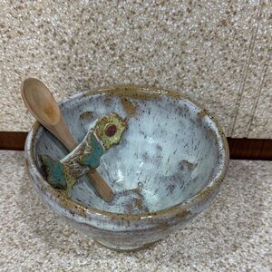 Handcrafted Ceramic Bowl with Spoon - White and Brown